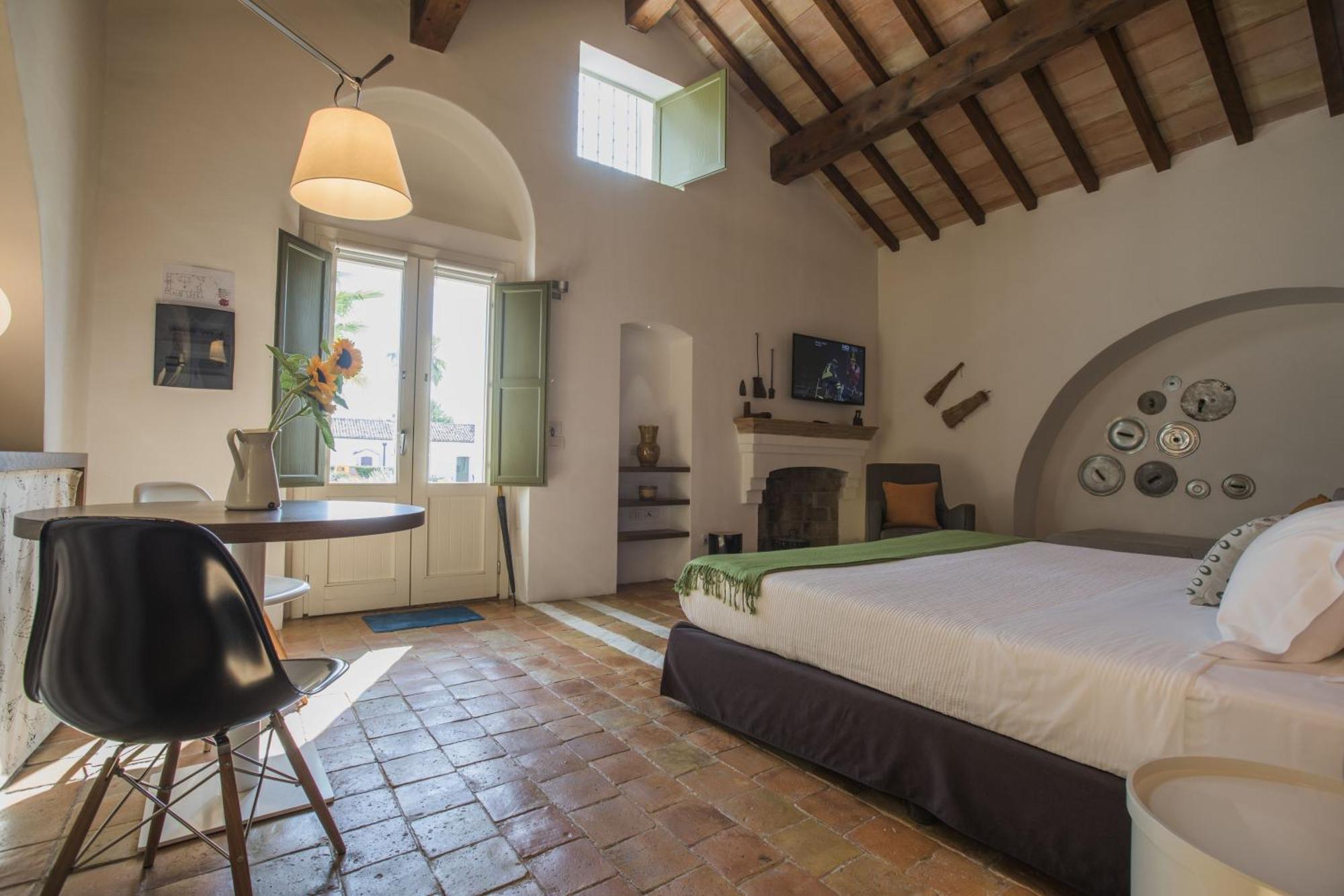 Torre Fiore Hotel Masseria ピスティッチ エクステリア 写真
